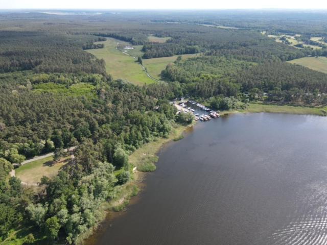 Haus Auf Dem See Elise, Matheo, Mads, Und Jarle Ferchesar Exteriör bild